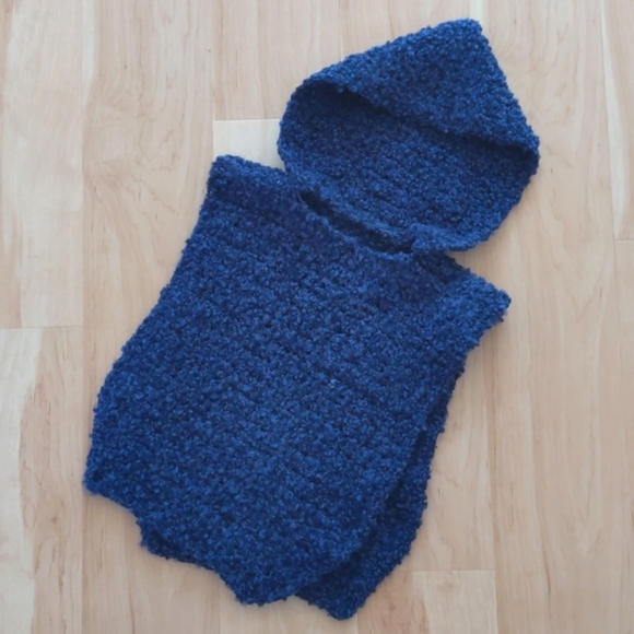 Handmade Poncho, crocheted kids hoodie, XS, new, unisex, soft, retro, knit - Picture 3 of 10